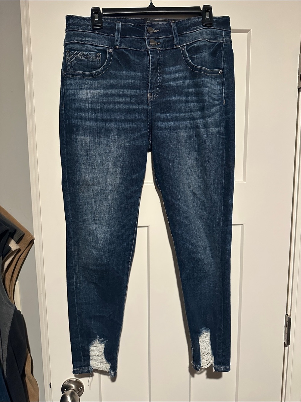 Buckle Black Dark Blue Distressed Skinny Jeans